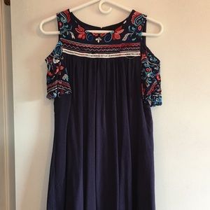 Women’s cold shoulder dress
